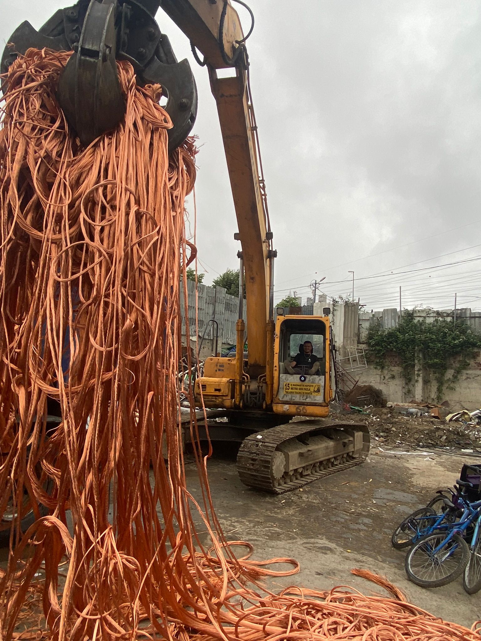 İstanbul Soyma Bakır Hurdası: Özellikleri, Kullanım Alanları ve Geri Dönüşüm Süreci